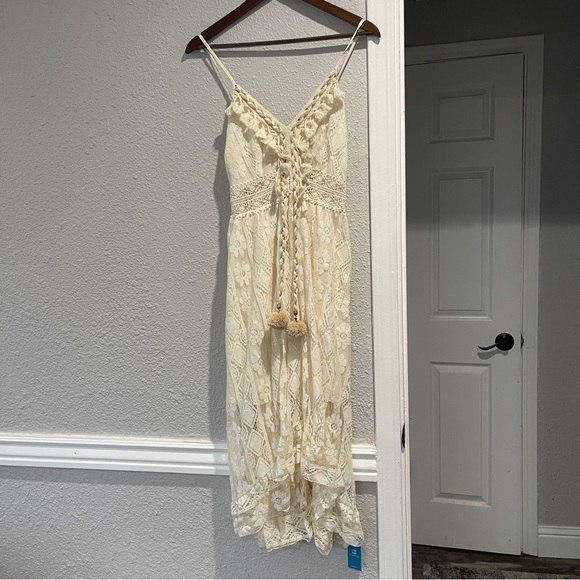 Cupshe Other - Cupshe women’s Cream Lace Spaghetti Strap swim coverup Dress XS NWT